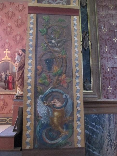 Pouydraguin - détail peint dans l'église