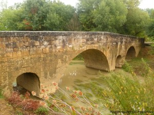 visite guidée Pont d'Artigues chemins saint-jacques compostelle médiéval unesco Gers