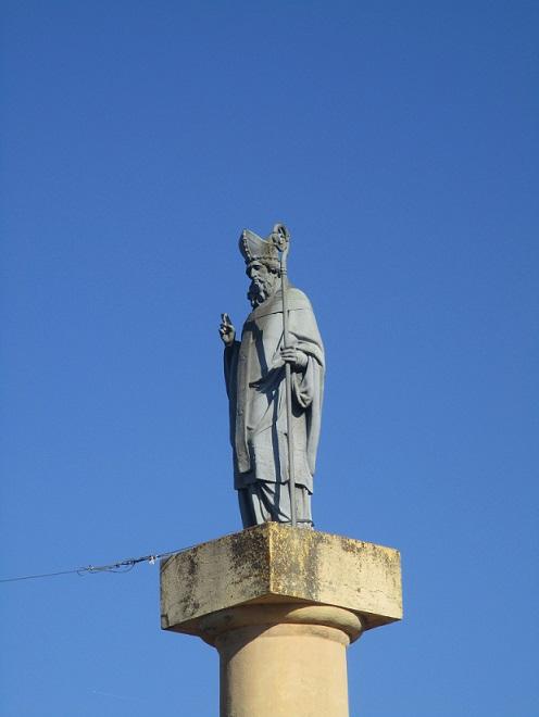 L'Isle-Jourdain - statue de St-Bertrand