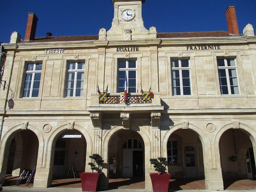 Mauvezin - Hôtel de ville
