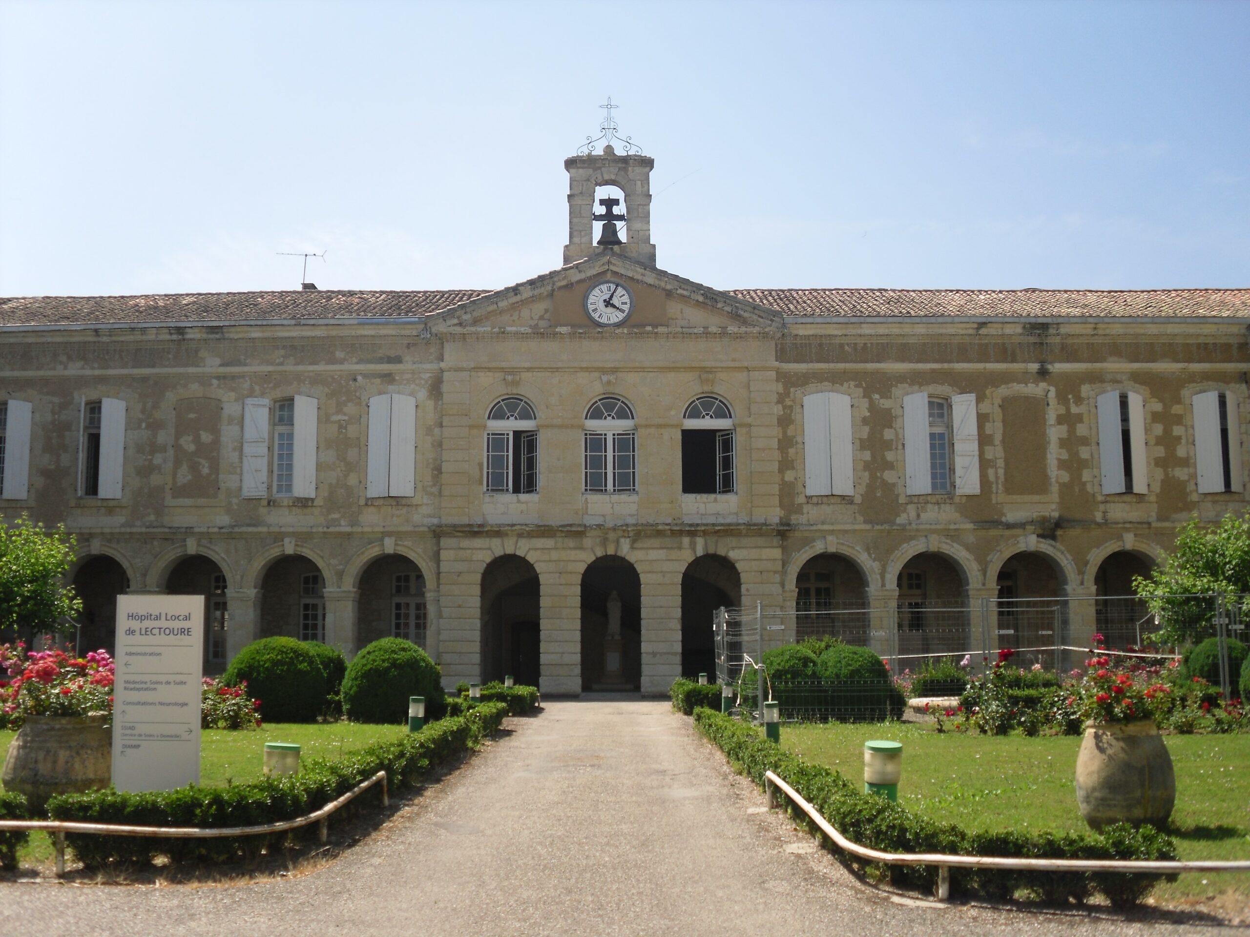 Chateau hopital Lectoure Gers